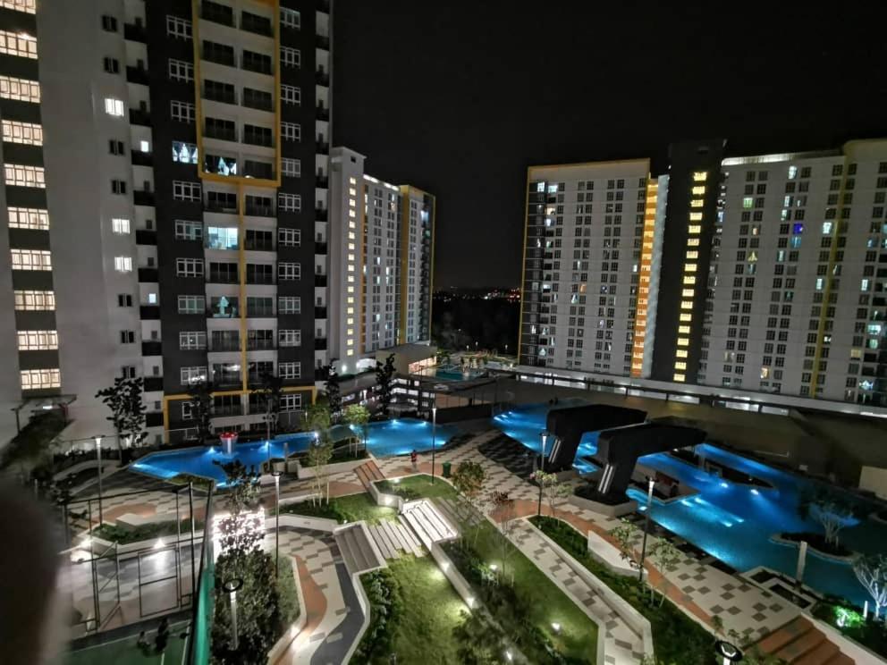 Mesahill Homestay, Nilai By S&T Homez Extérieur photo